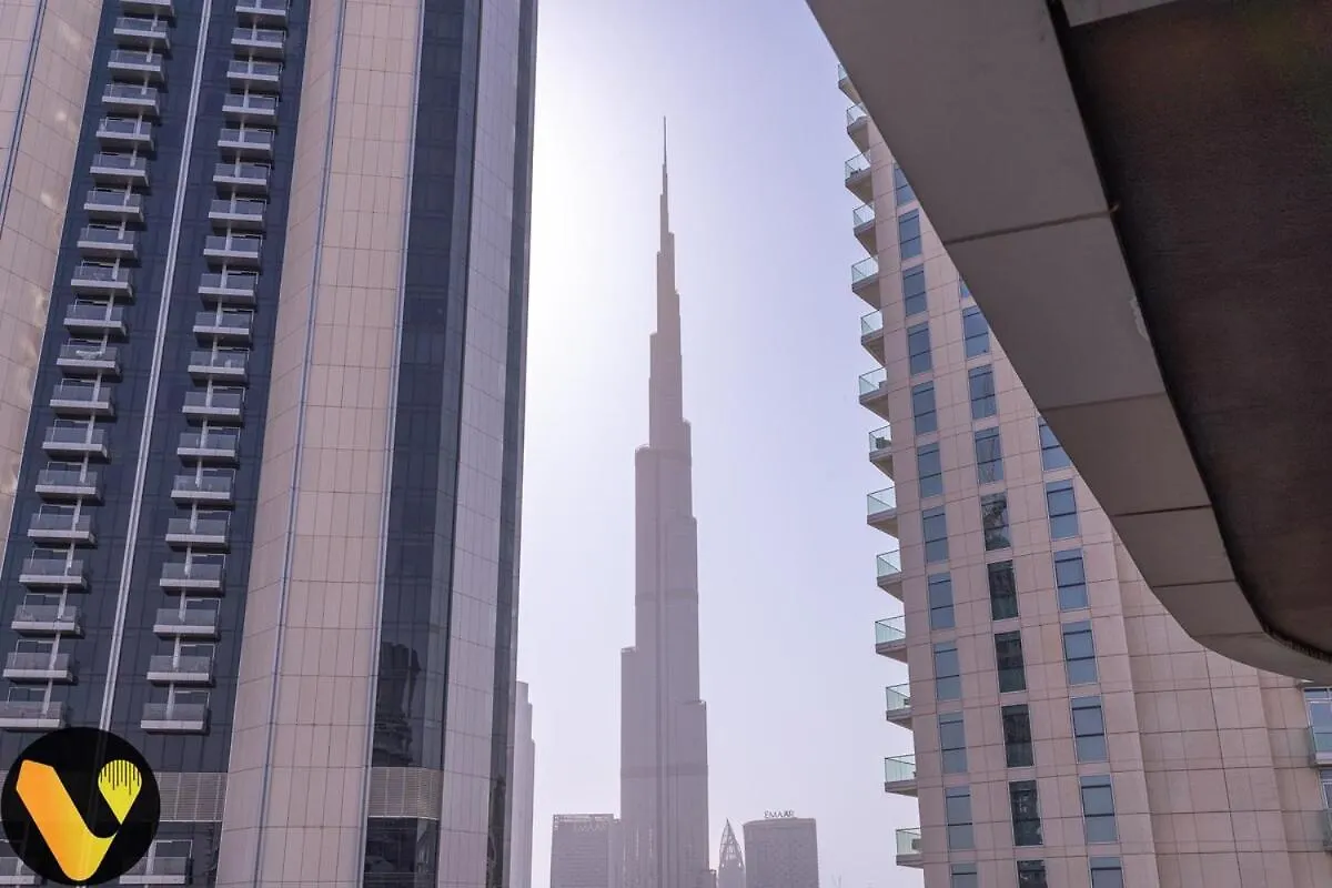 Vogue Damac Mall Street With Burj Khalifa View Dubai Apartment