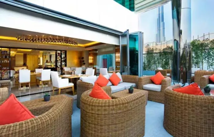 Vogue Damac Mall Street With Burj Khalifa View Dubai Apartment