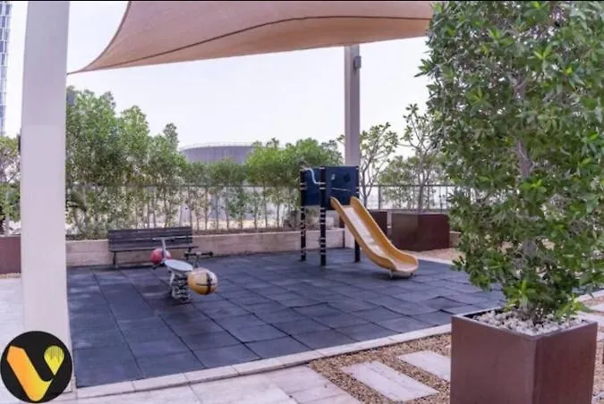 Vogue Damac Mall Street With Burj Khalifa View Dubai